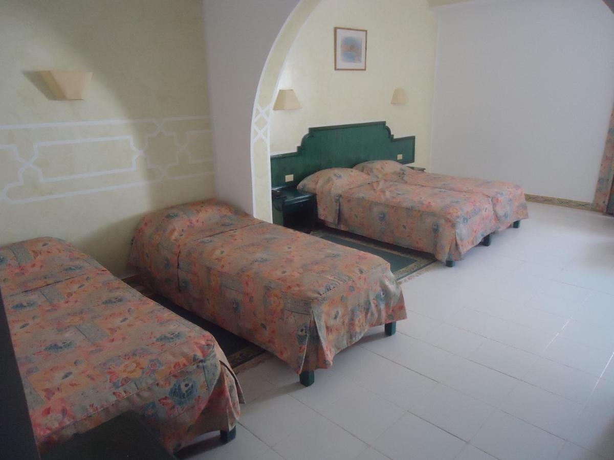 Hotel Mezri Monasztir Kültér fotó