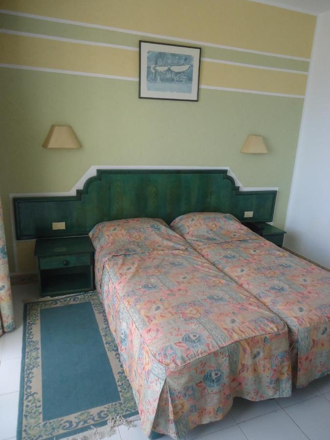 Hotel Mezri Monasztir Kültér fotó