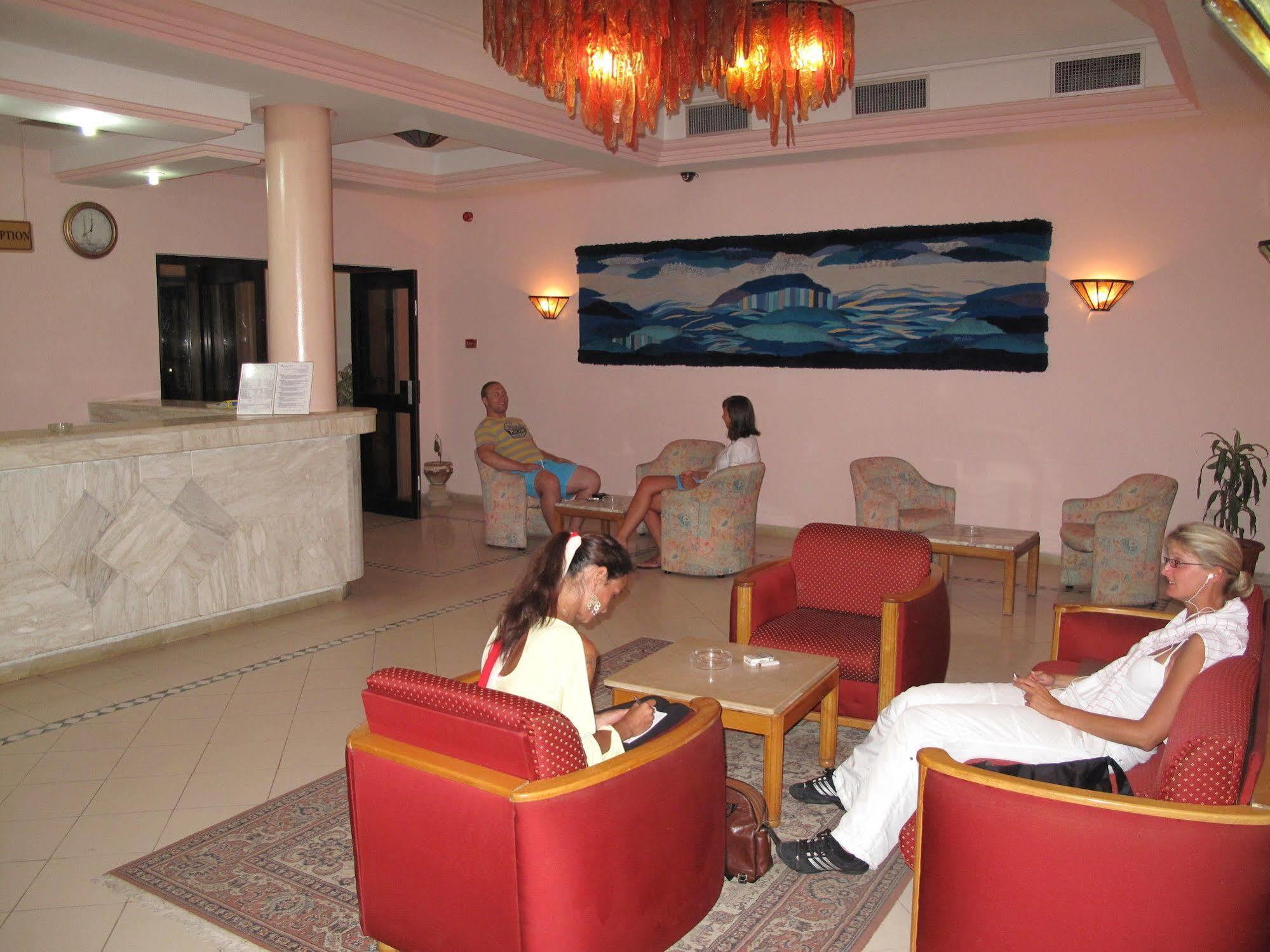 Hotel Mezri Monasztir Kültér fotó